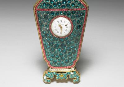 图片[3]-Hanging vase inlaid with glass and fitted with a timepiece, Qing dynasty (1644-1911).-China Archive